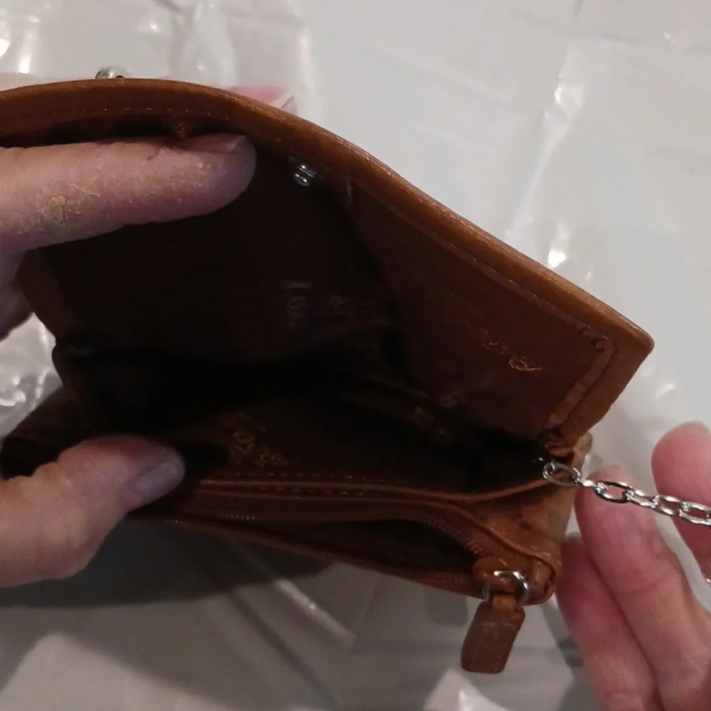 Wallet - Picture 6 of 7